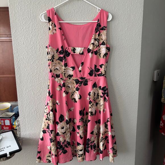 Betsey Johnson Pink Floral Fit and Flare Pleated Mini Dress Size 6 - Picture 4 of 10